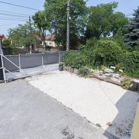 Hi-Bp Garden City Batsanyi Tiny House Near The City Train With Free Parking Budapest Exterior photo